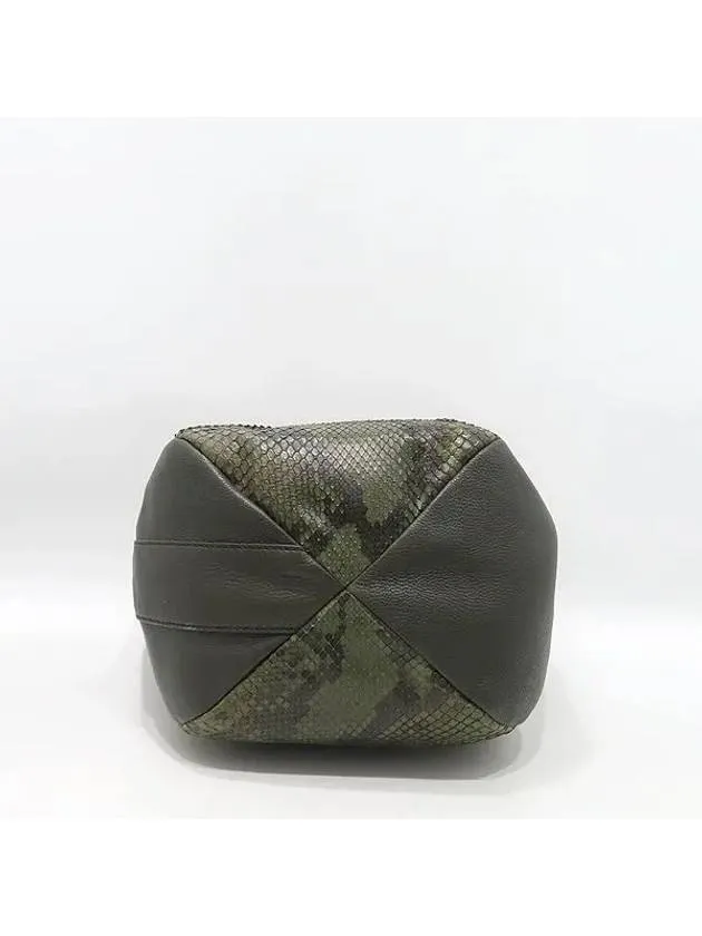 257050 shoulder bag