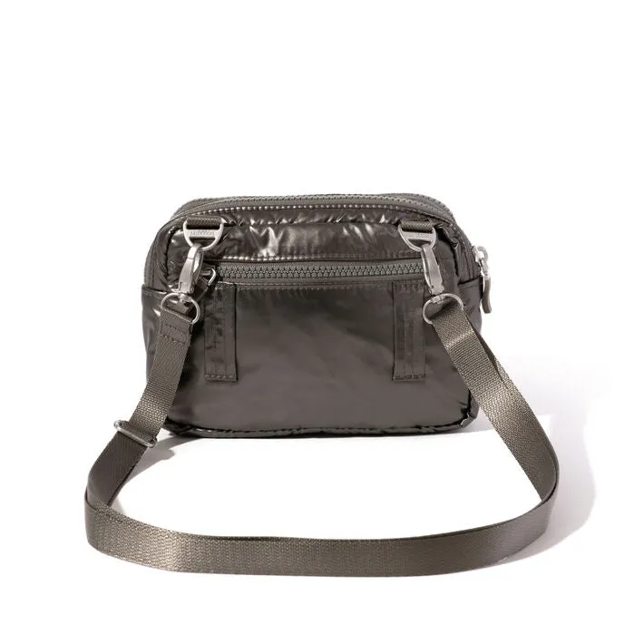 Baggallini Triple Zip Bagg