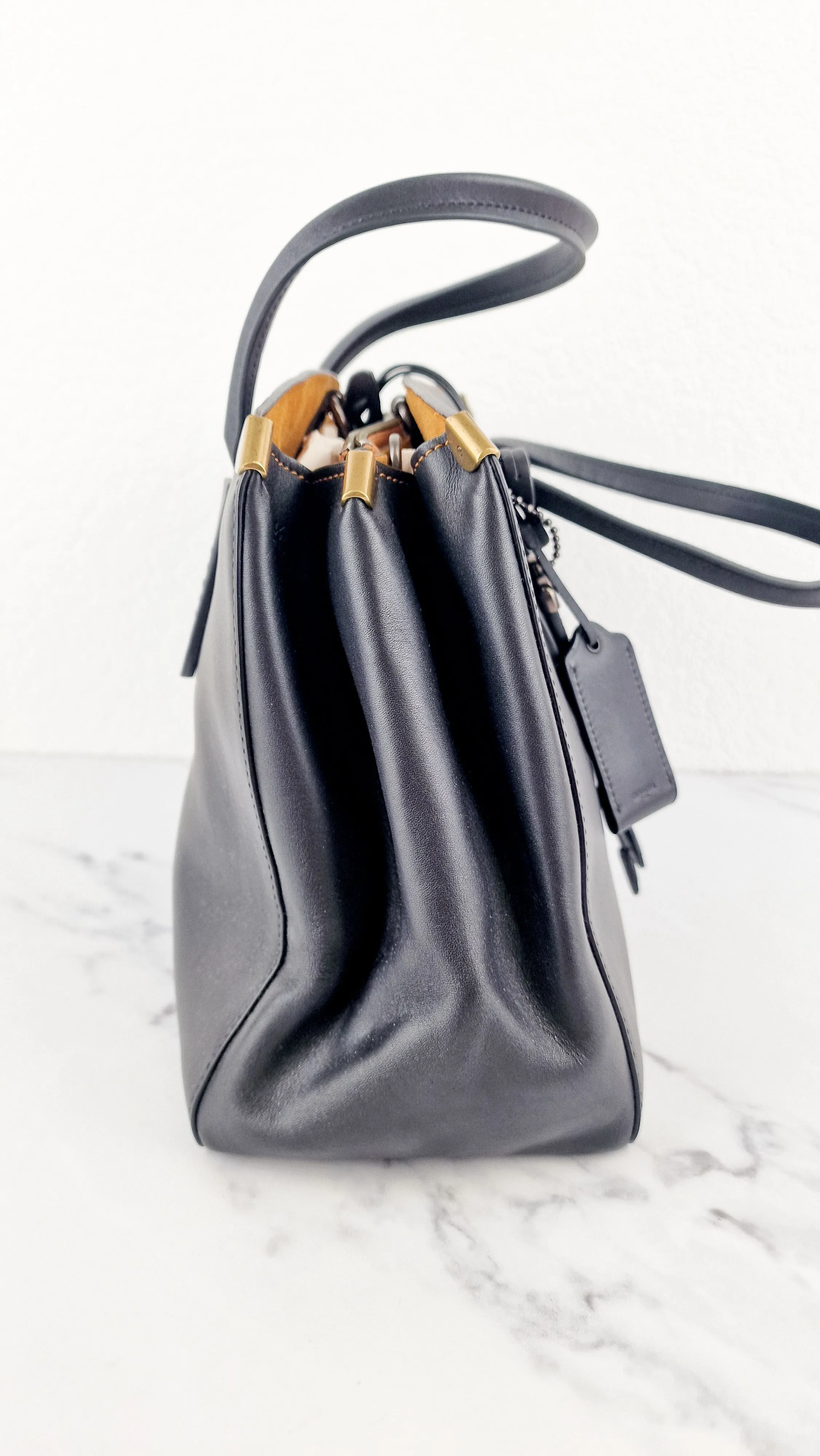 Coach 1941 Cooper Carryall in Black Smooth Leather - Handbag Shoulder Bag - Coach 22821