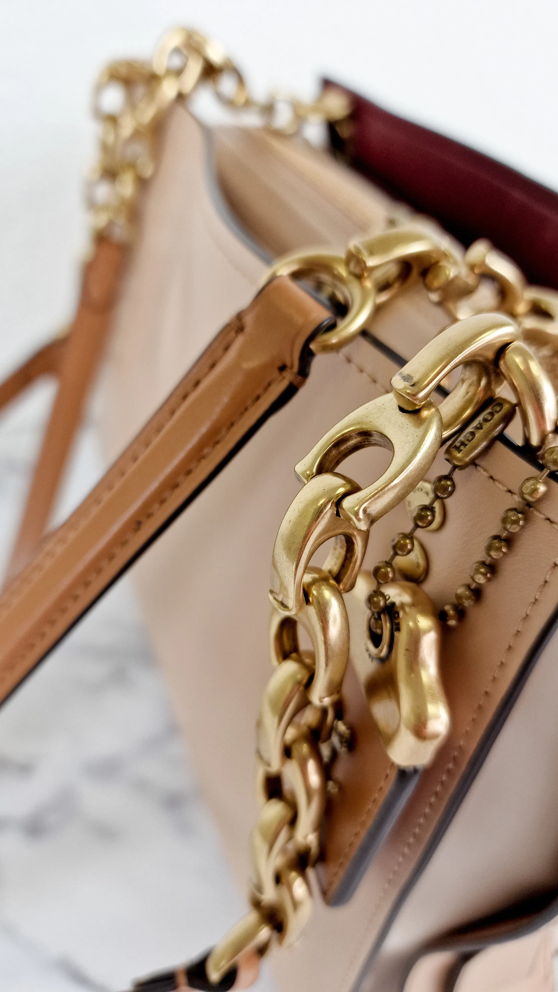 Coach 1941 Rogue Shoulder Bag in Beechwood Chalk Burgundy Smooth Leather Colorblock & C-chain straps - Coach 27054