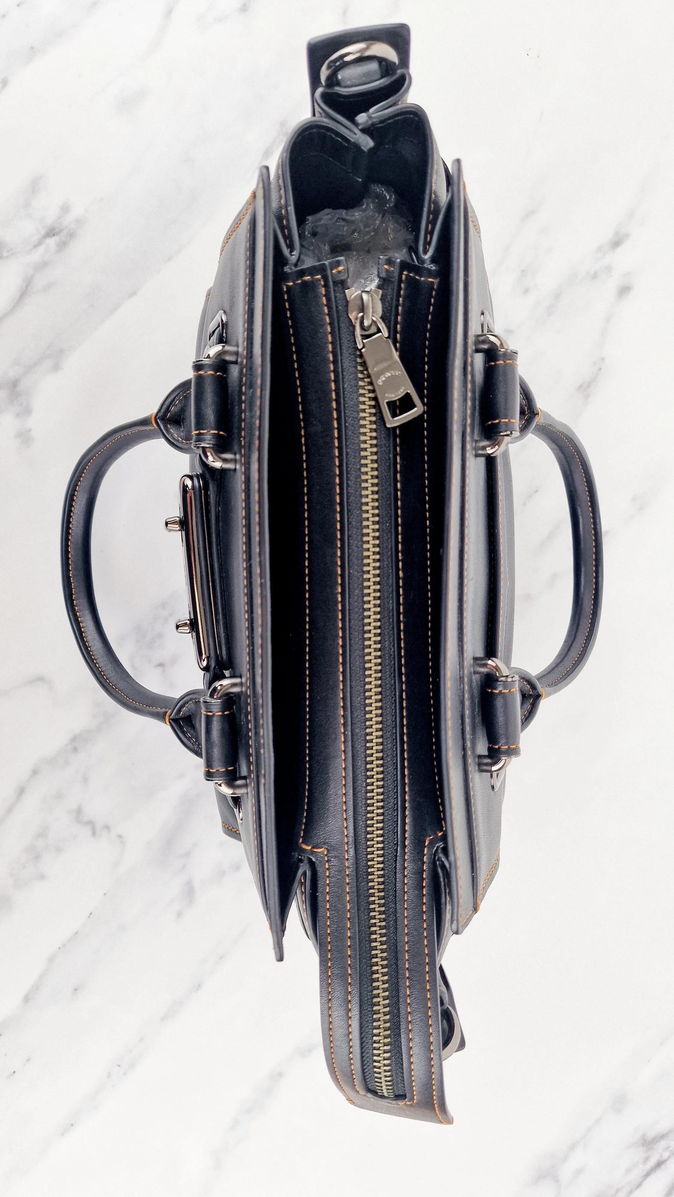 Coach Swagger 27 in Black Glovetanned Leather with Link Detail Handbag SAMPLE BAG