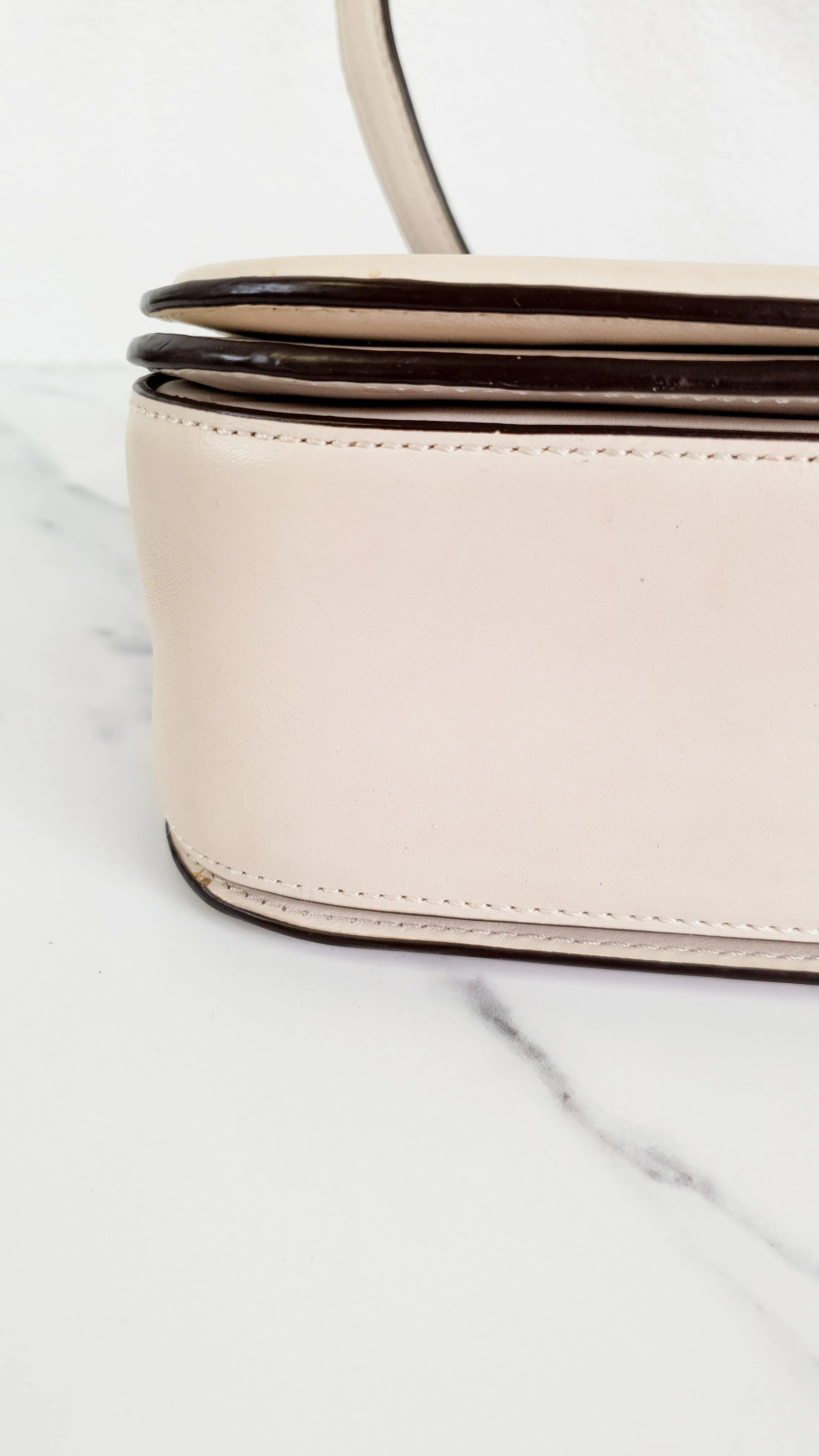 Coach Swagger Shoulder Bag Crossbody Bag in Chalk Smooth Leather - Coach 54640