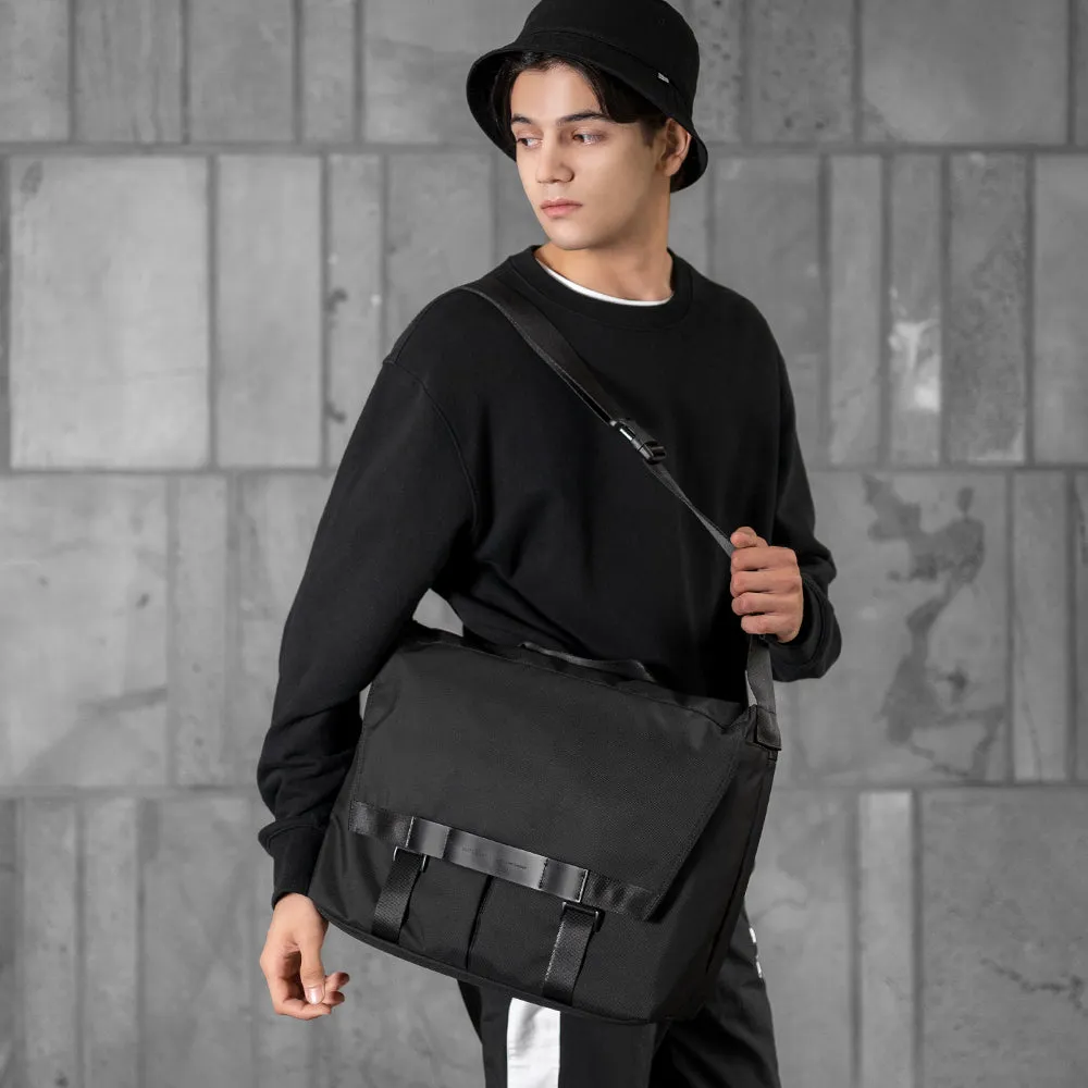 Klein N30 Messenger Bag